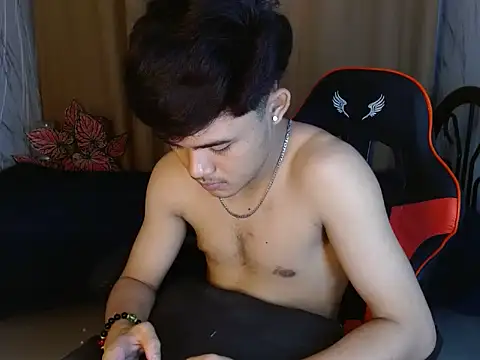yourjeuxx_69 webcam