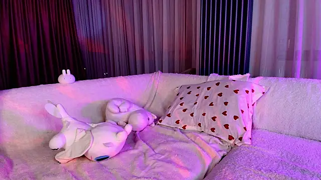 ellisamoon webcam
