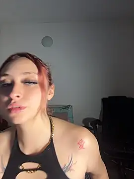 Sophia_LuxxX webcam