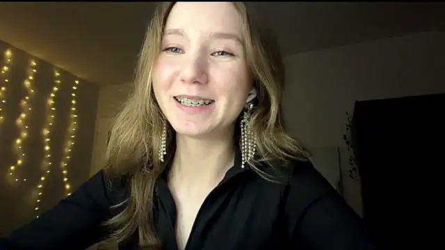 smalllisa webcam