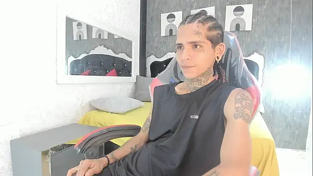 SoldierBoy_666 webcam