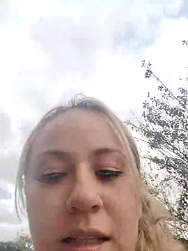 Angeel_white25 webcam