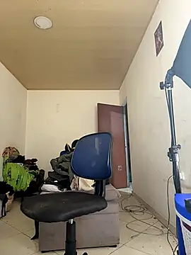 MARILYNKOVANOVA webcam