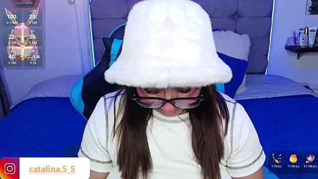 Kata_Bigboobs webcam