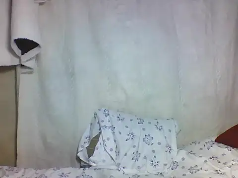 juicy_naughty webcam