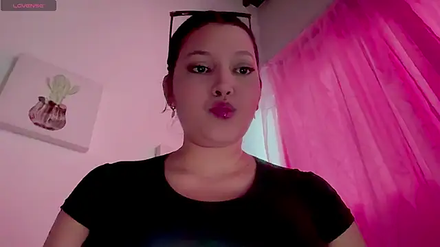 MarcellaGriffin webcam