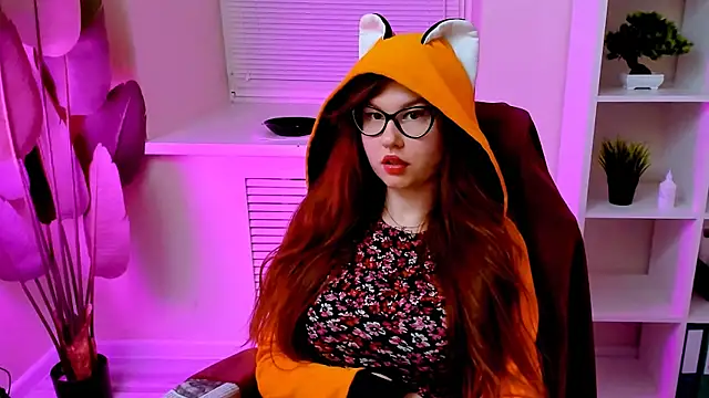 CarolGiggly webcam