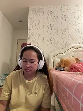 Ponthip webcam