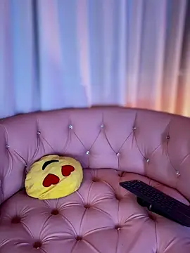 LeylaKnox webcam