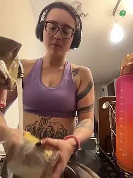 ladyturtle webcam