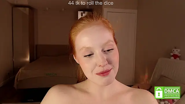 lulu_moonmoon webcam