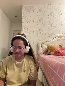 Ponthip webcam