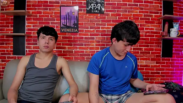 Hoot_boyss_ webcam