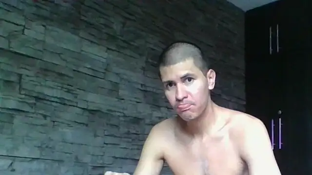 Sexylatin64 webcam