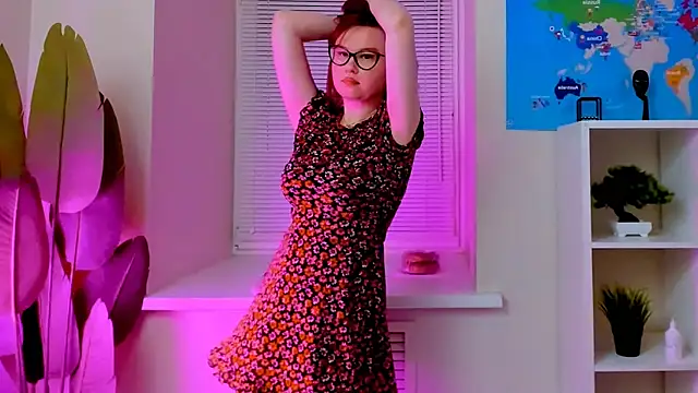 CarolGiggly webcam