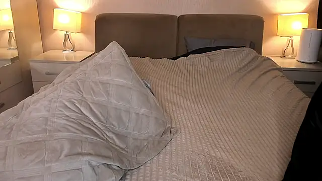 Dianaa_Rose webcam