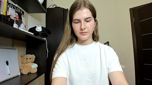 ohmyalice (F teen) - officer suit