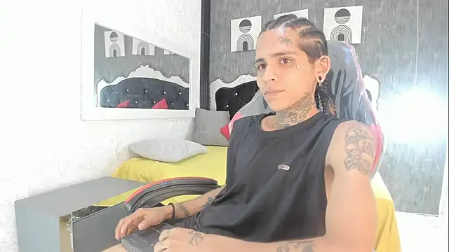 SoldierBoy_666 webcam
