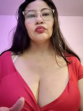 esmeralda_milf webcam