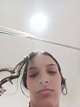 uncontrolled_fire (G young) - squirt on face