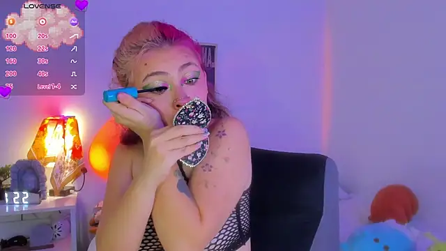 MarieTaylor_ webcam