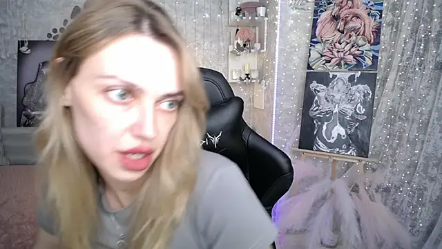 NickyAdamidi webcam