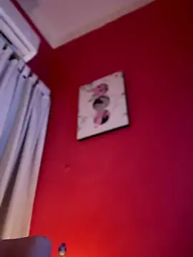 LeylaKnox webcam