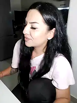 hot-babygirl webcam