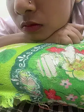 cute_girl_99 webcam