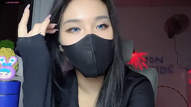 Tieu-May webcam