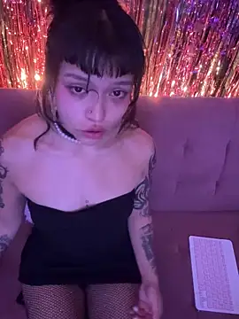 Gatalinaa111 webcam
