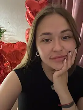 Watch gi_grahams live on EroticFlix - High definition streams