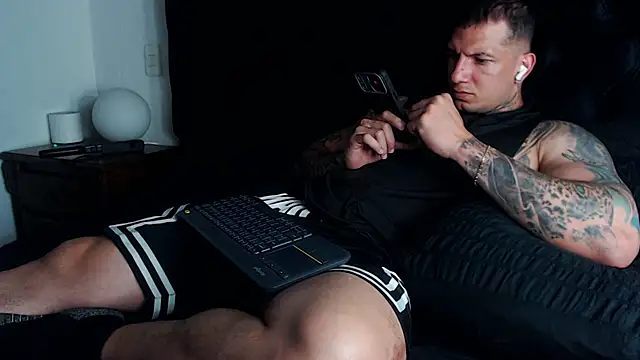 Shane_Clay webcam