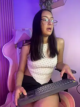 MoonLitDoll webcam