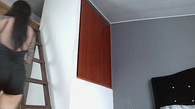 Emilia_1995 webcam