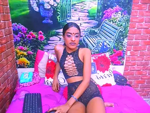 IndianPretty14u2Luv webcam