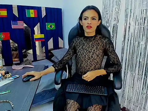 Aisha_hotts777 webcam