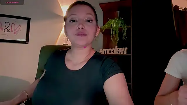 MarcellaGriffin webcam