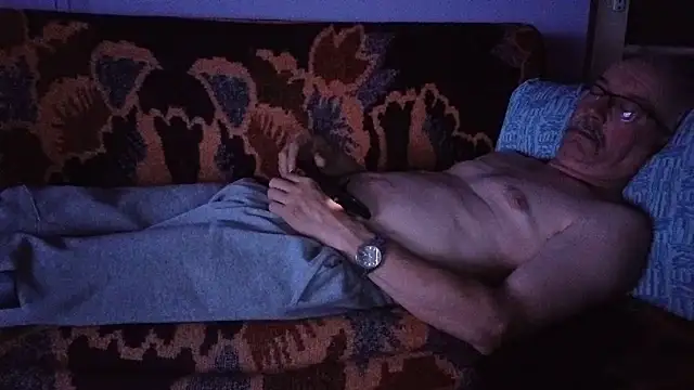 cumloverboyxx69 webcam