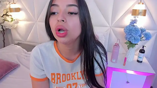 Melody__blake live cam on StripChat