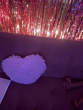 Gatalinaa111 webcam