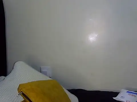 Sweettkendy live cam on StripChat