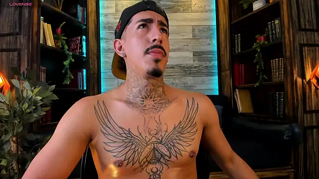 Donovan_Desmond webcam