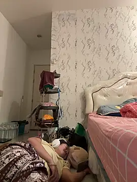 Ponthip webcam