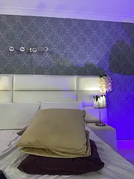 Watch Celeste_Amber live on EroticFlix - High definition streams