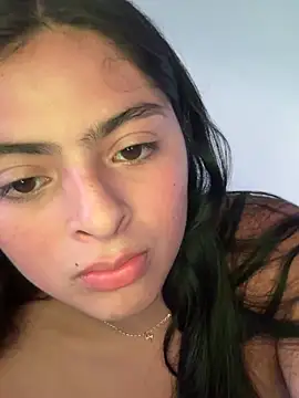 canelareina (F teen) - 10 min Domi squirt