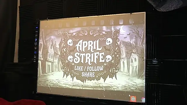 April_Strife webcam