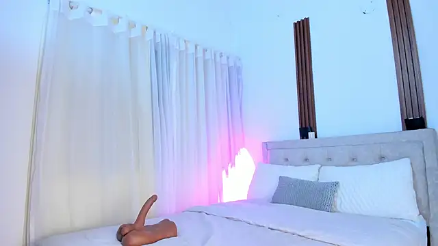 Watch KatieBoison live on EroticFlix - High definition streams