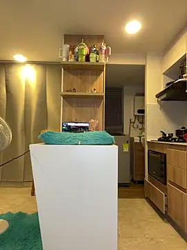 tabata_monroee webcam