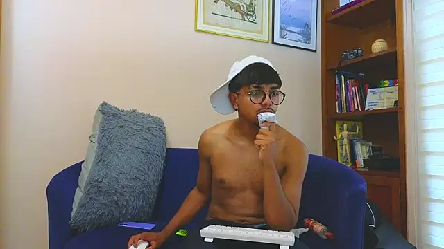 DavidsBoner webcam